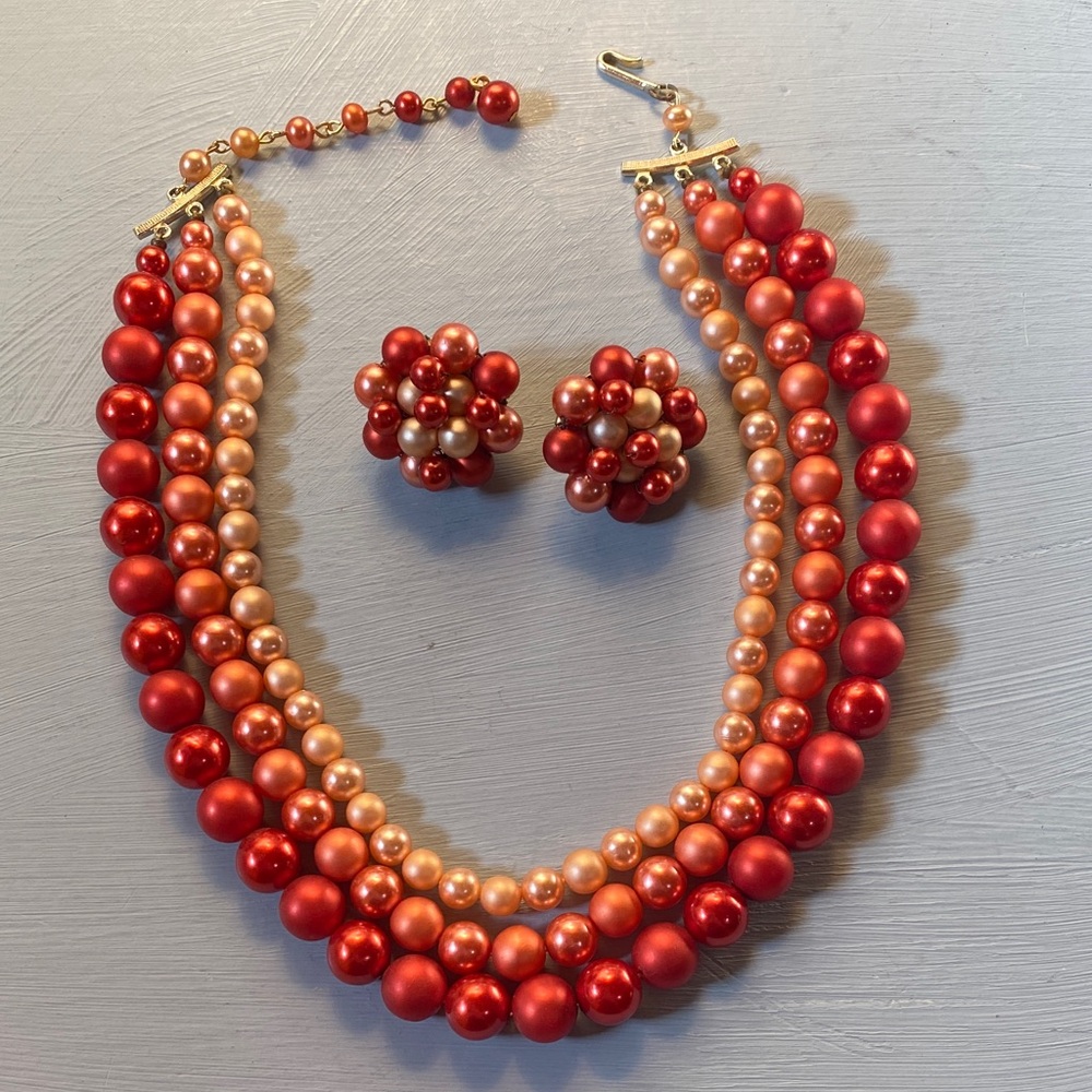 Vintage Colorful Faux Pearl Necklace & Clip on Earrings